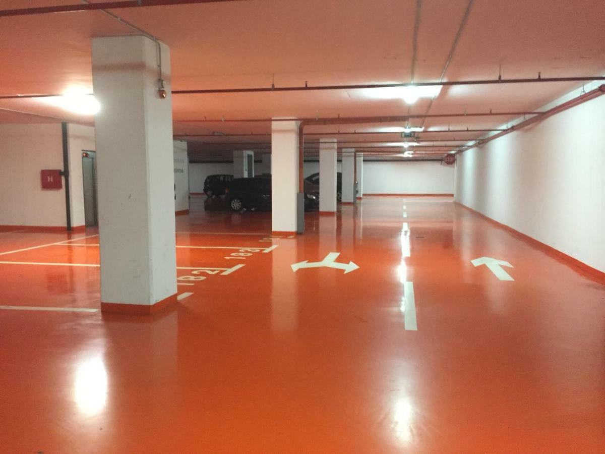Nova Galerija West App Mary - Parking In Garage Apartment Zagreb Exterior photo