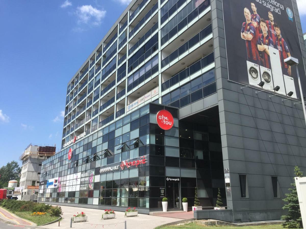 Nova Galerija West App Mary - Parking In Garage Apartment Zagreb Exterior photo